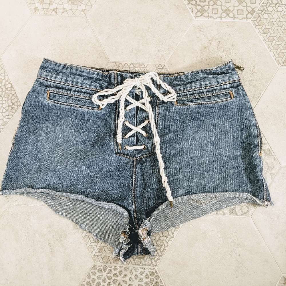 BDG lace front, side zip, high rise denim shorts
